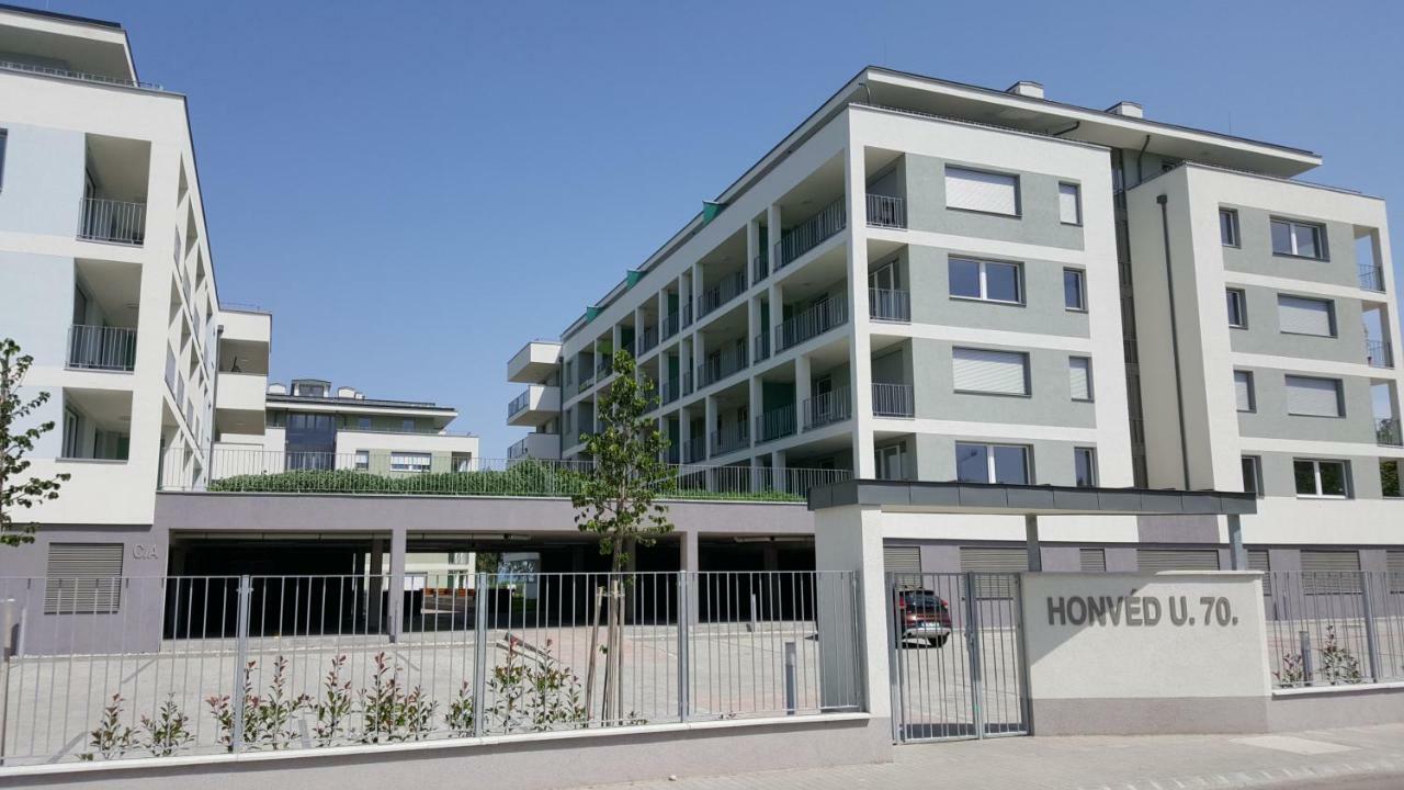 Lelle Resort Cb34 Balatonlelle Buitenkant foto