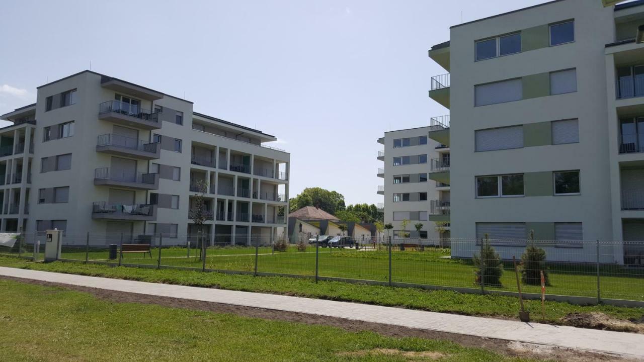 Lelle Resort Cb34 Balatonlelle Buitenkant foto
