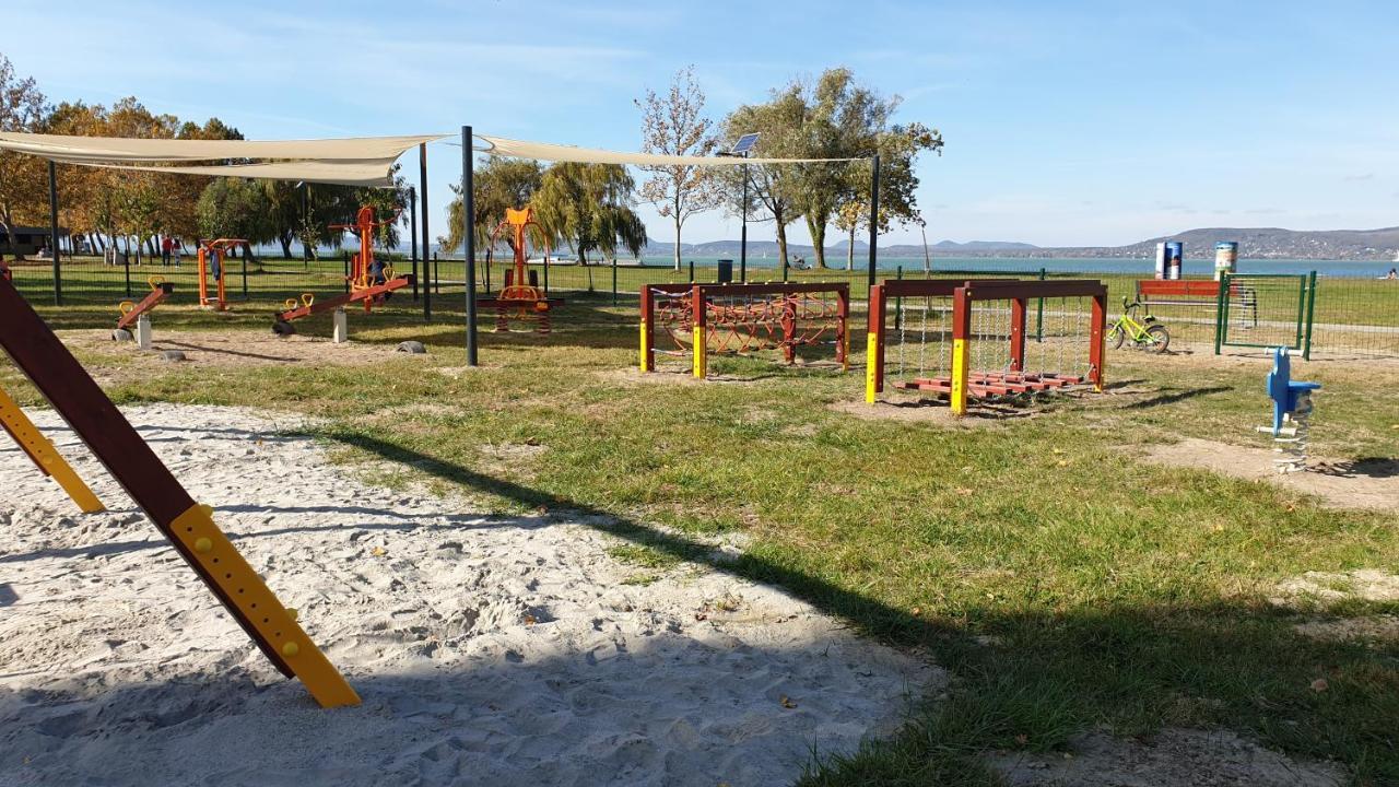 Lelle Resort Cb34 Balatonlelle Buitenkant foto